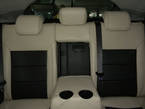 AUTOPOTAHY Opel Insignia 2009  zadné  sedadlá detail na lakťovú opierku  ORIGINAL PRODUCT MAD